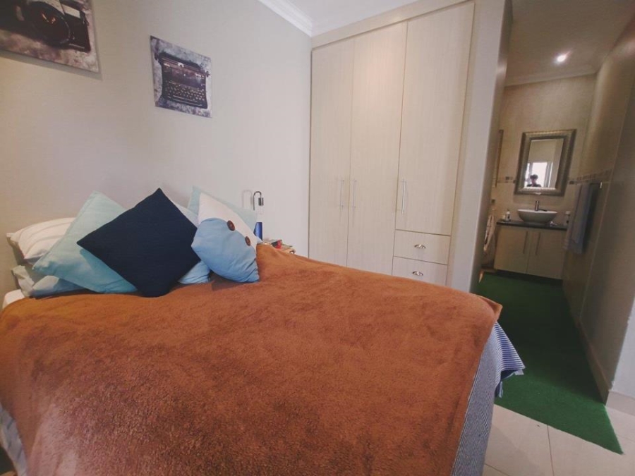 1 Bedroom Property for Sale in Die Bult Western Cape